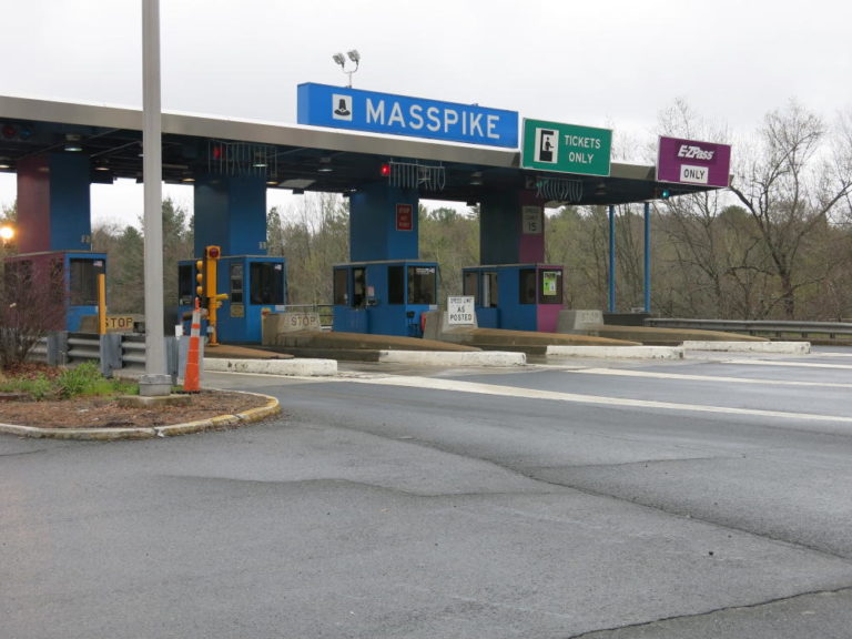 toll-collectors-on-the-mass-turnpike-in-their-final-months